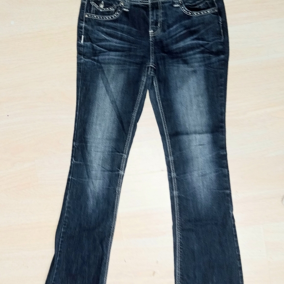 Love Nation  Stretch Bootcut jeans Women's size 8 Mid rise Bling jeans - Picture 2 of 7